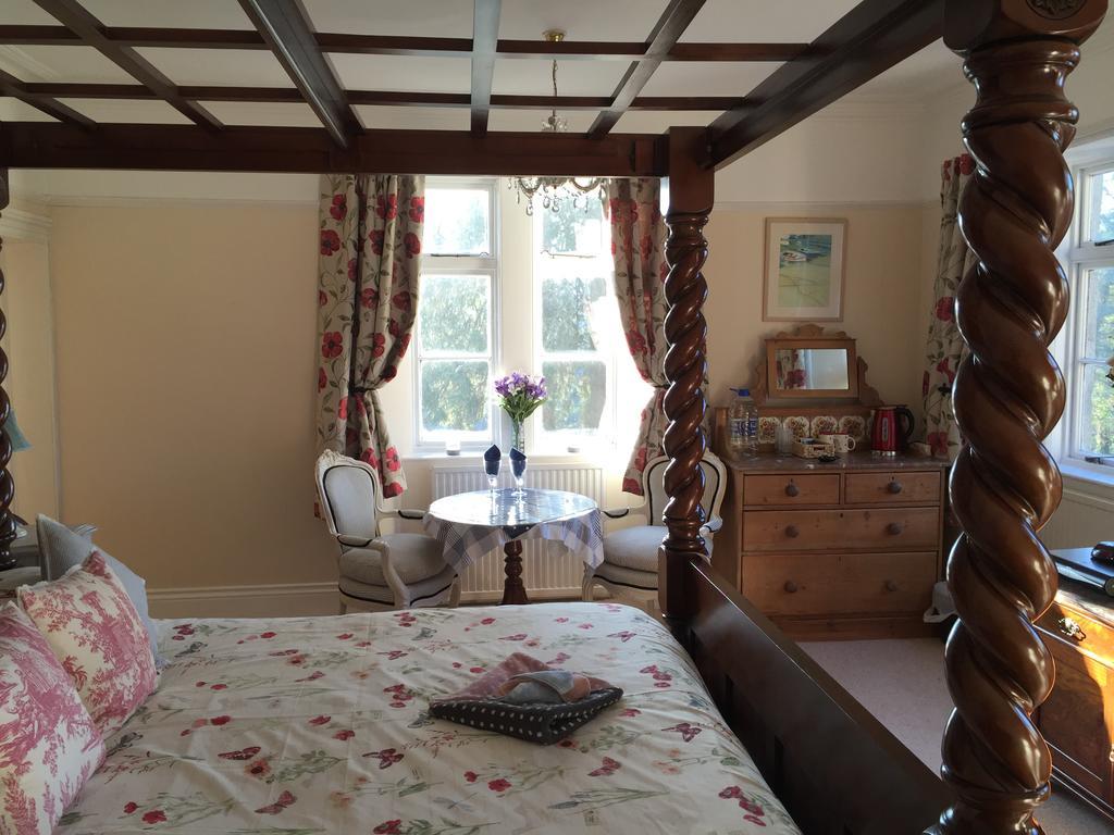 The Priory B&B Whitchurch  객실 사진