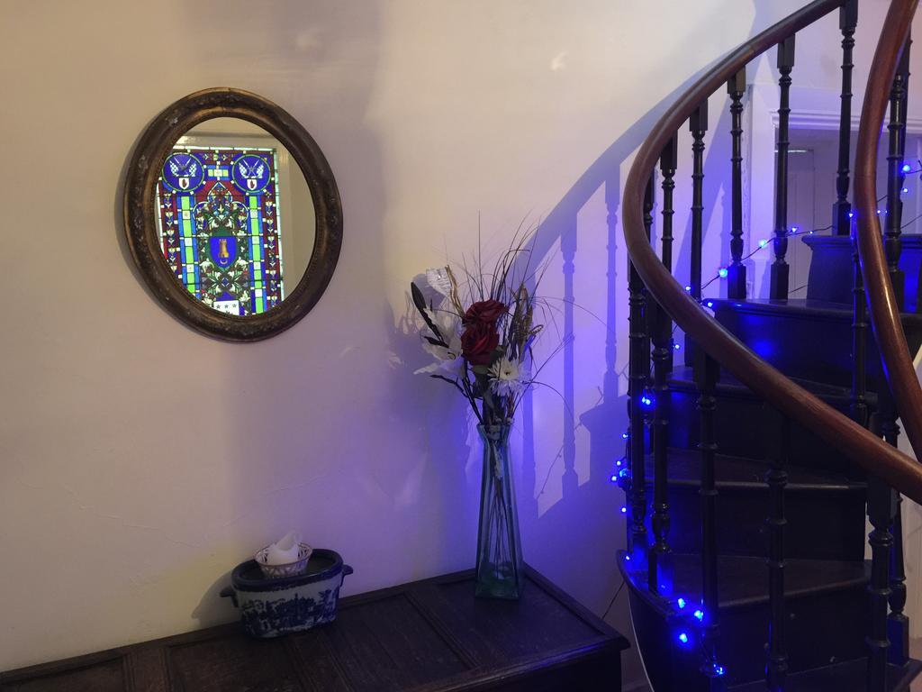 The Priory B&B Whitchurch  외부 사진