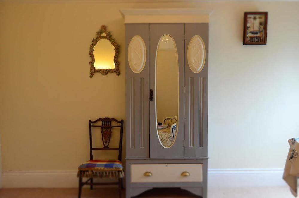 The Priory B&B Whitchurch  외부 사진