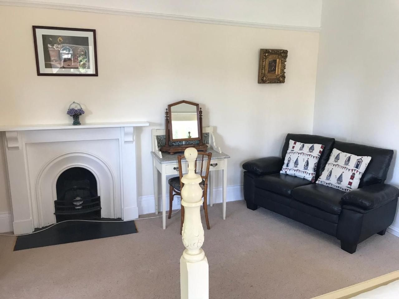 The Priory B&B Whitchurch  외부 사진