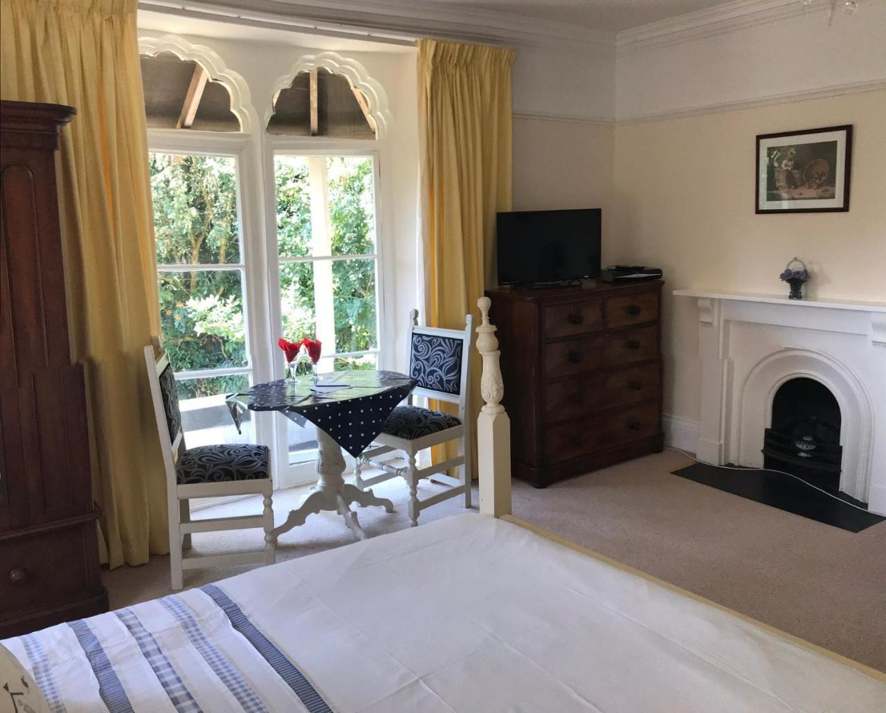 The Priory B&B Whitchurch  외부 사진