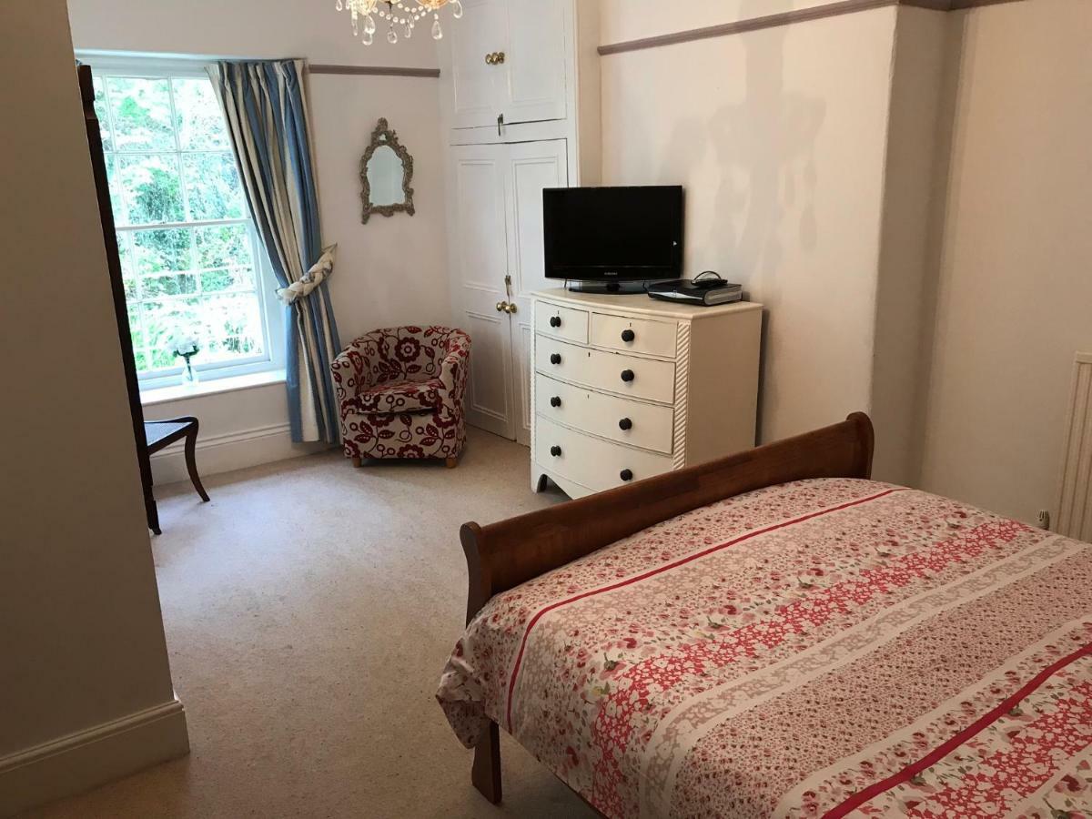 The Priory B&B Whitchurch  외부 사진